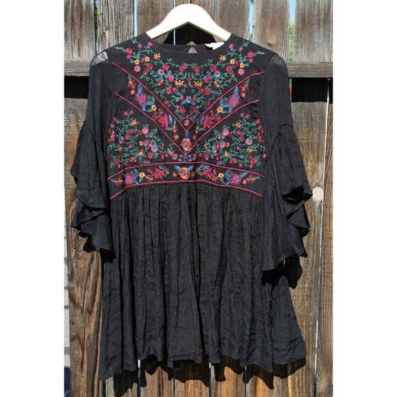 Umgee Boho Black floral Embroidered Mini Dress Size Small Bell-Sleeve Casual - Picture 6 of 12
